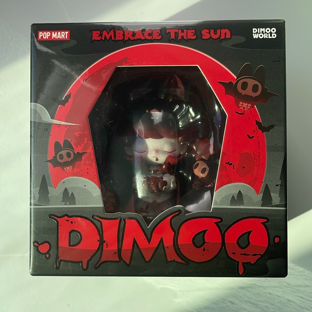 Dimoo Embrace The Sun
